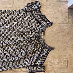 🌸NWOT Cold Shoulder Summer Dress or Cover up🌸🌸